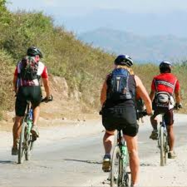 Cycling Tour in Munnar 